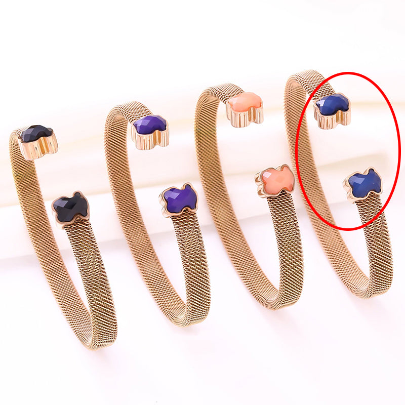 Gang + Black Stainless Steel Bear-shaped Agate Round C-shaped Bracelet