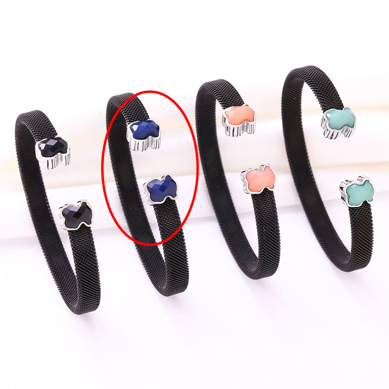 Gang + Black Stainless Steel Bear-shaped Agate Round C-shaped Bracelet