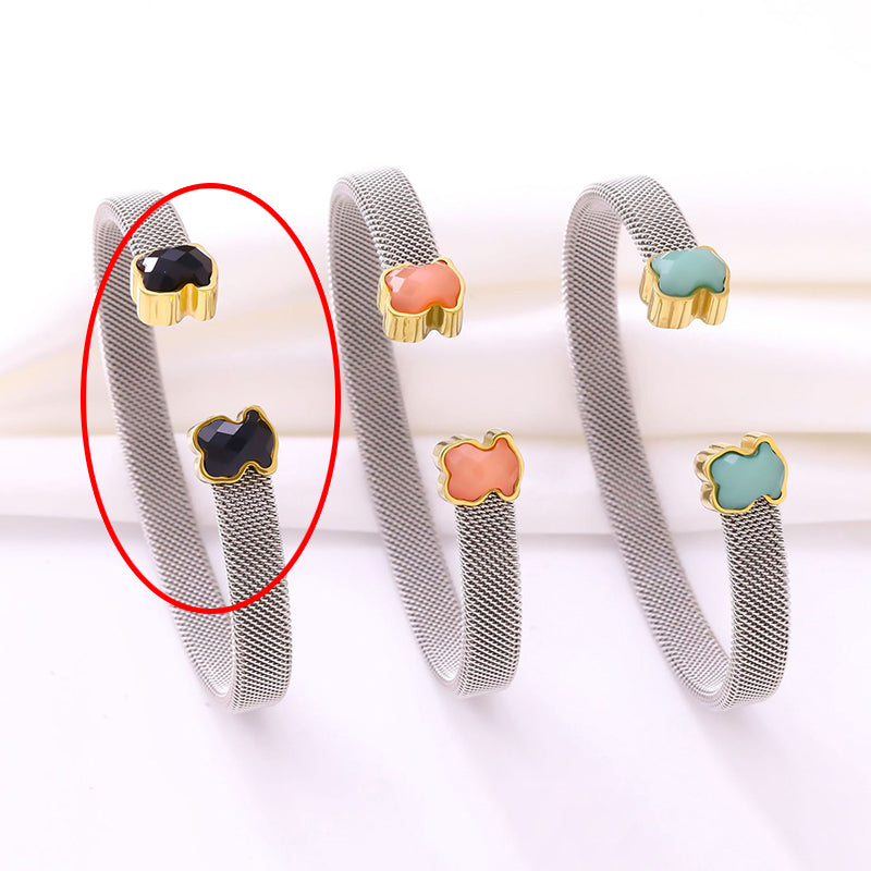 Gang + Black Stainless Steel Bear-shaped Agate Round C-shaped Bracelet