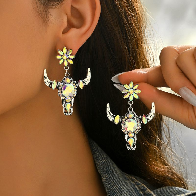 Color Zinc Alloy Diamond-encrusted Bull's Head Flower Earrings