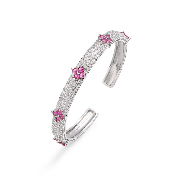 Gold And Green Diamond Four-leaf Clover Bracelet Gold-plated Copper And Diamond-encrusted Four-leaf Clover Bracelet