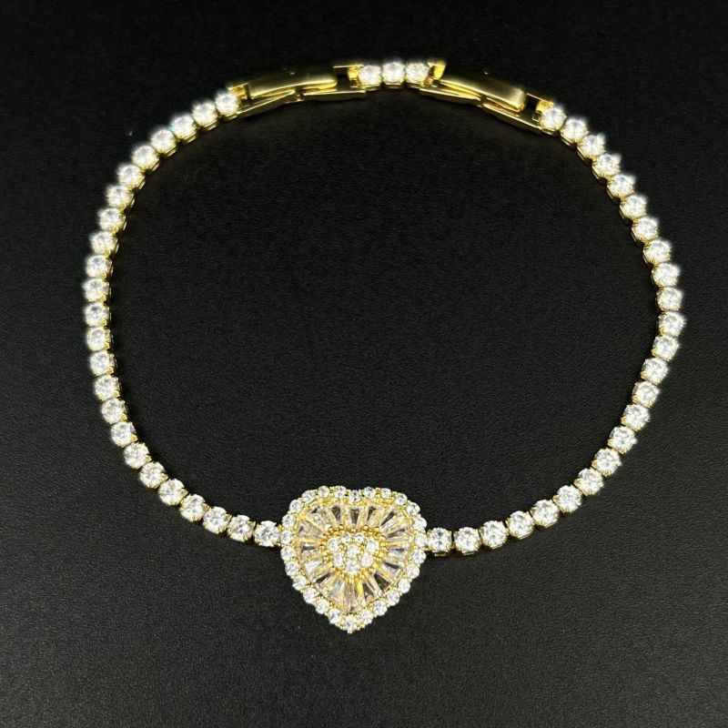 Golden Heart 1 Metal Diamond-encrusted Heart Bracelet