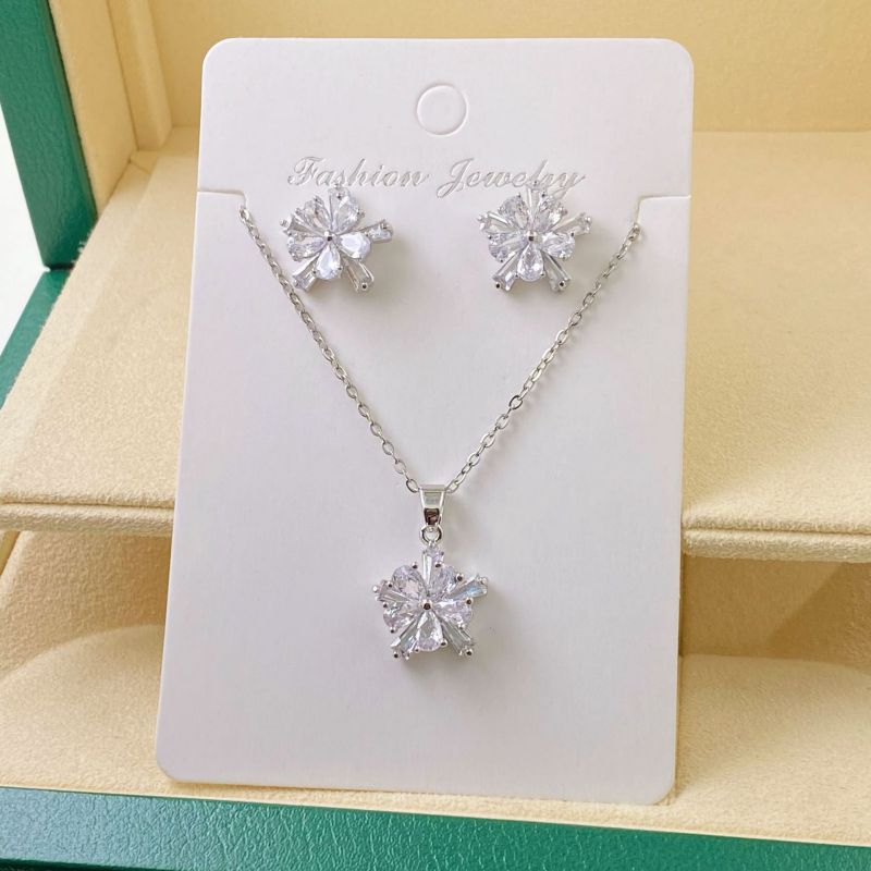 B Copper Diamond Heart Necklace And Earring Set