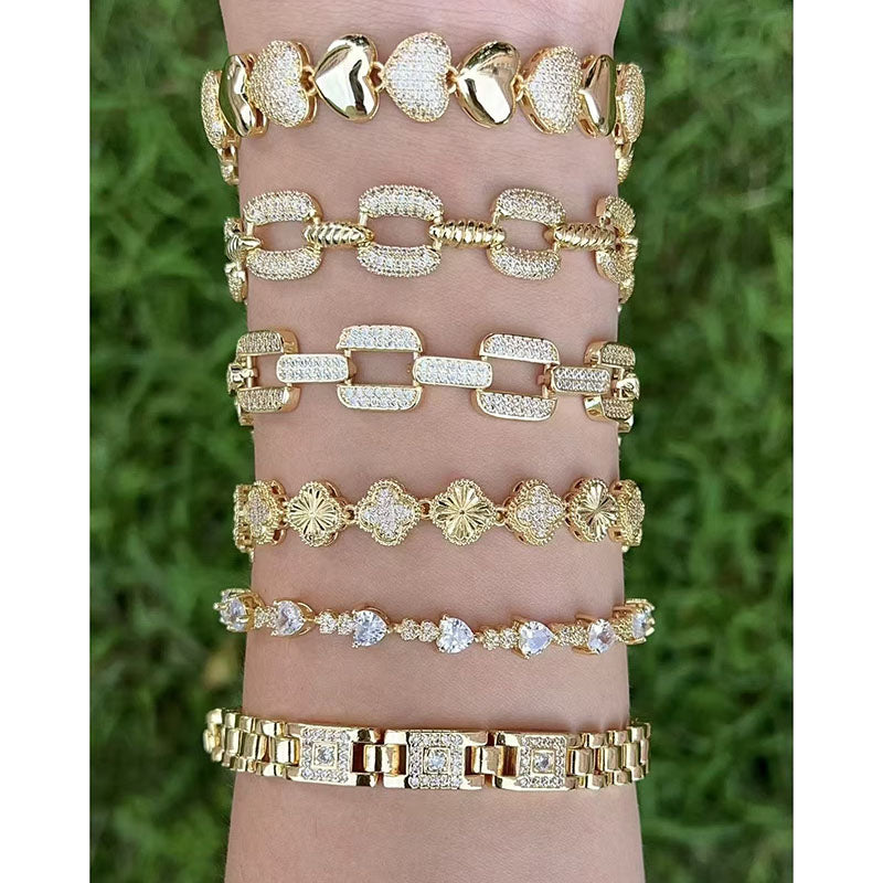 B Copper Gold-plated Diamond Hollow Bracelet