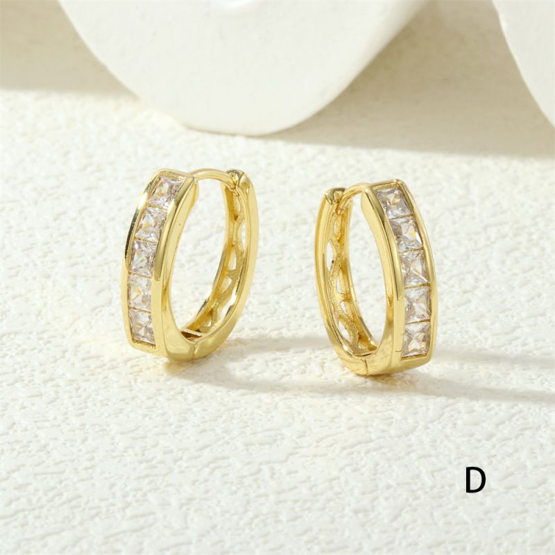 Black Copper Diamond Round Earrings