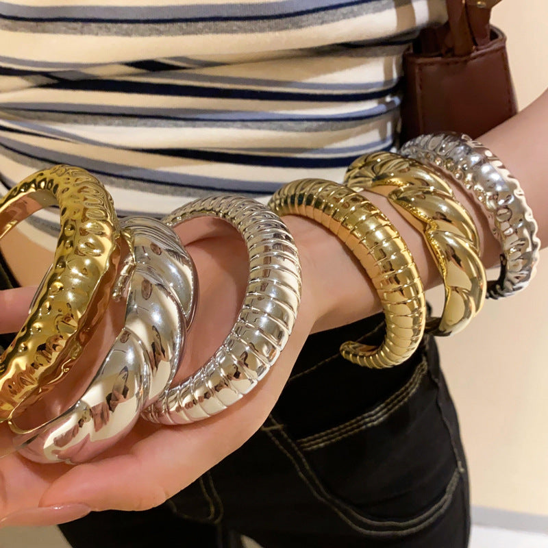 Bracelet - Gold - Pattern Acrylic Textured Round Bracelet