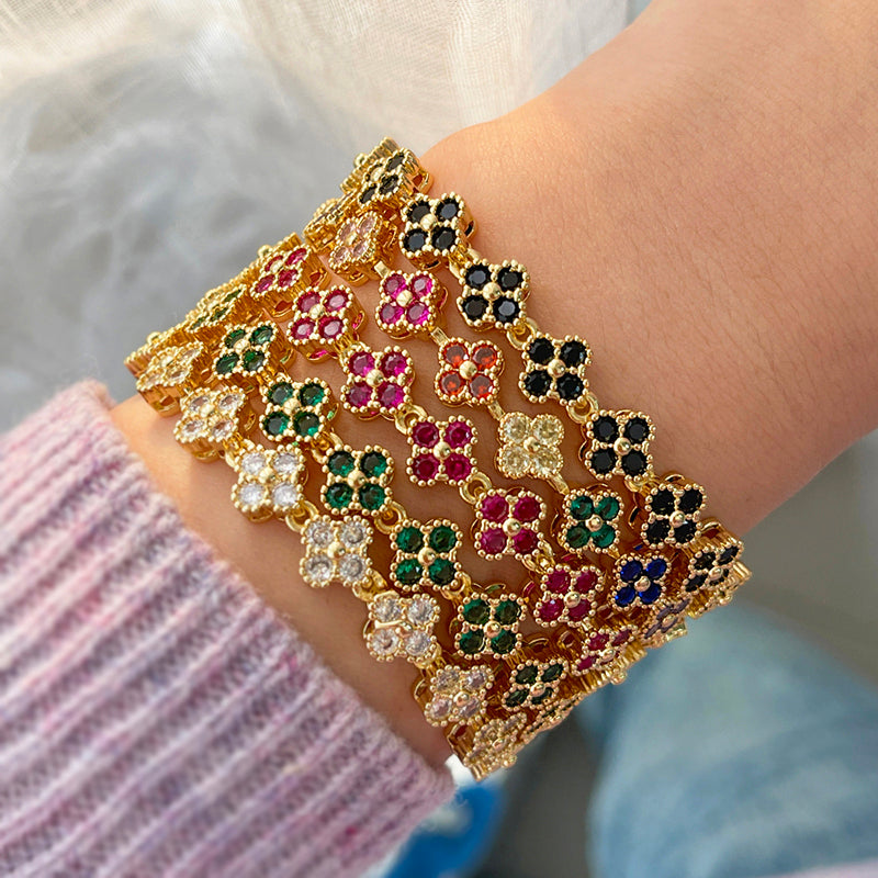 Color Copper-set Zircon Flower Clasp Bracelet