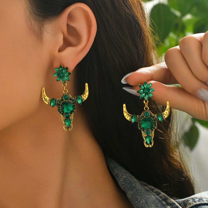 Color Zinc Alloy Diamond-encrusted Bull's Head Flower Earrings