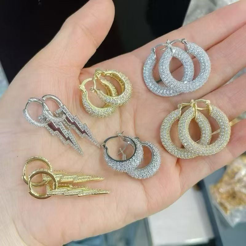 D Copper Round Earrings With Diamonds