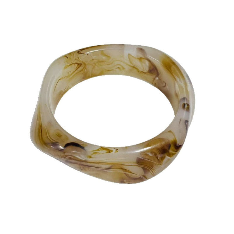 Diamond-shaped Amber - Inner Diameter 65 Weight 53g Resin Irregular Bracelet