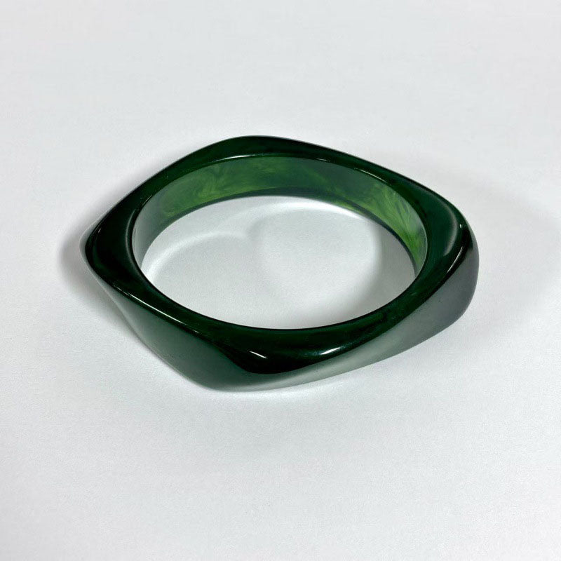 Diamond-shaped Amber - Inner Diameter 65 Weight 53g Resin Irregular Bracelet