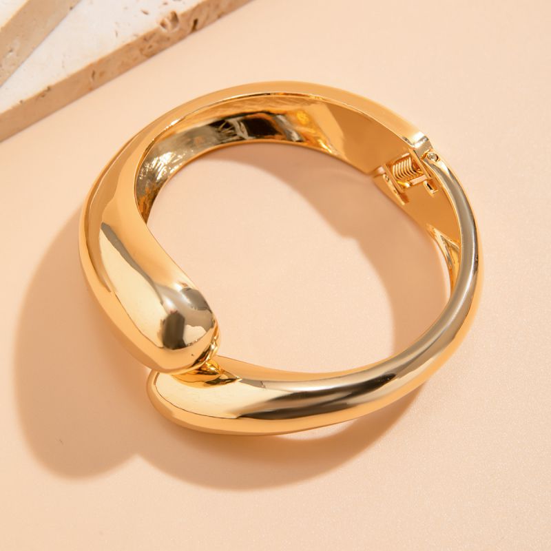 Fashion 01 Gold 2357 Alloy Geometric Glossy Bracelet