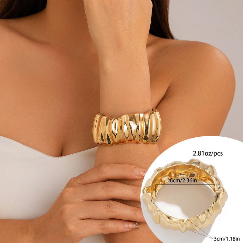 Fashion 01 Gold Alloy Geometric Bracelet