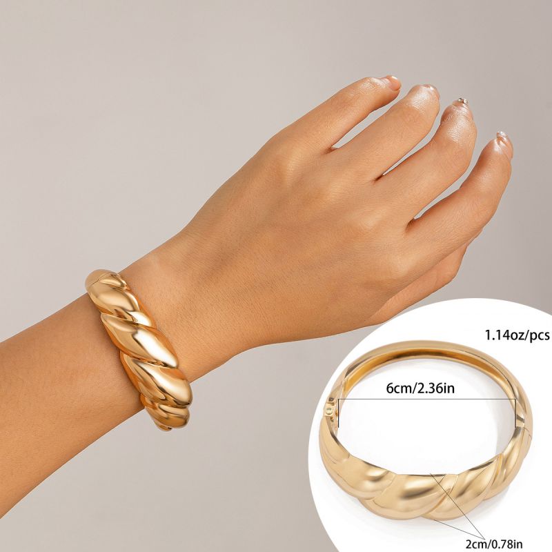 Fashion 01 Gold Alloy Geometric Bracelet
