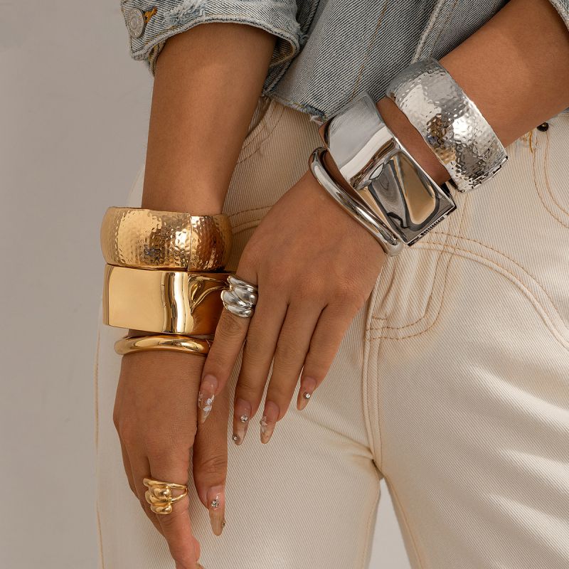 Fashion 01 Golden 2367 Alloy Geometric Texture Bracelet