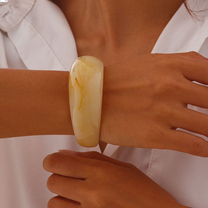 Fashion 01 Orange Resin Curved Texture Bracelet