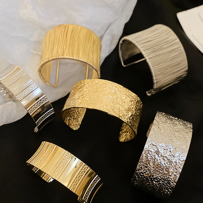 Fashion 1# Bracelet-gold Brushed Metal Bracelet