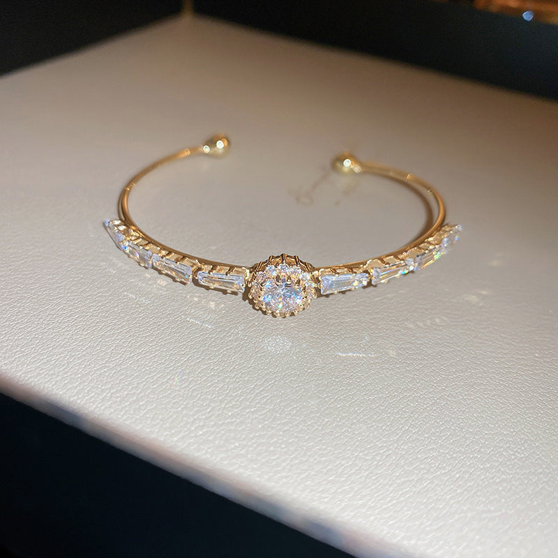 Fashion 41# Bracelet-color Copper Inlaid Zirconium Oval Bracelet