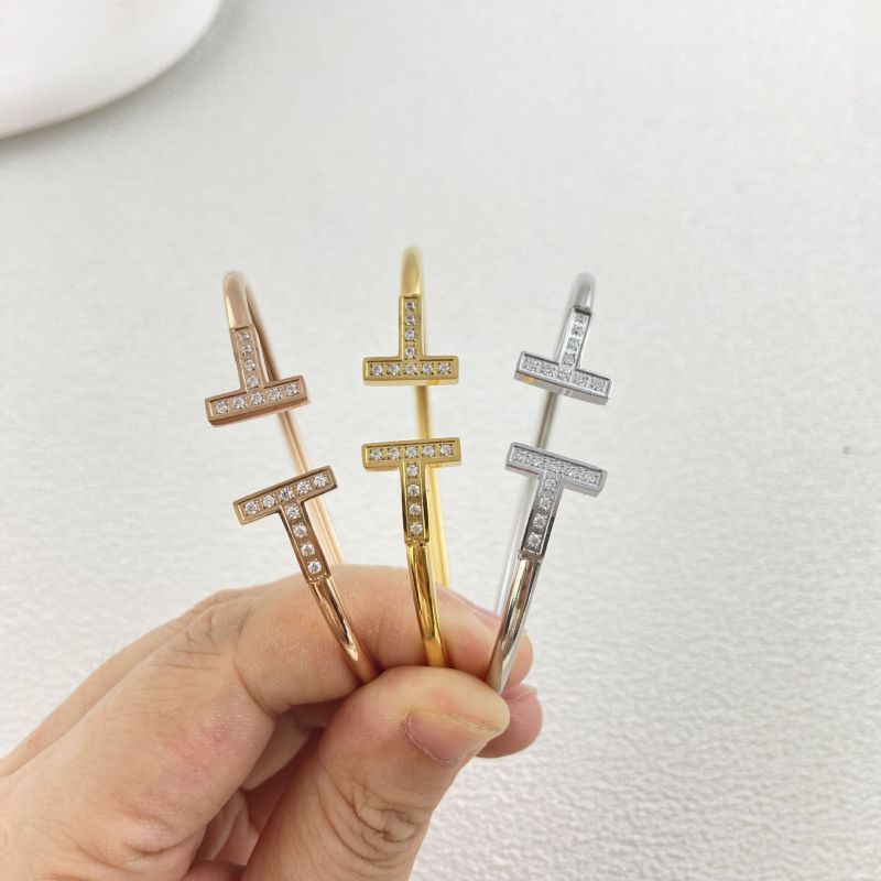 Fashion 69# Titanium Steel Round Bracelet