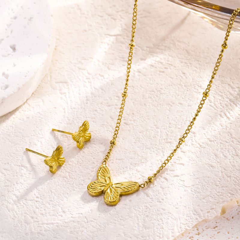 Fashion Butterfly Necklace Titanium Steel Embossed Butterfly Necklace