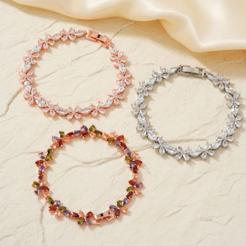 Fashion Color Copper And Zirconium Four-leaf Flower Bracelet