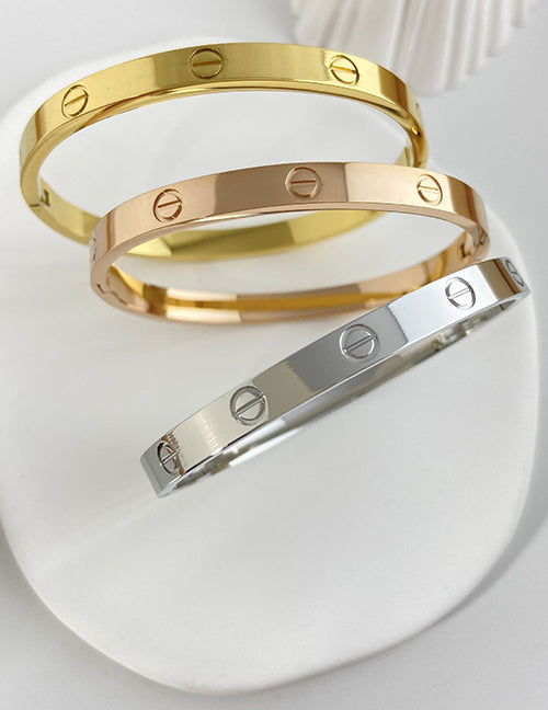 Fashion Gold 6 Nails 4 Diamonds (6mm) Titanium Steel Geometric Bracelet With Diamonds