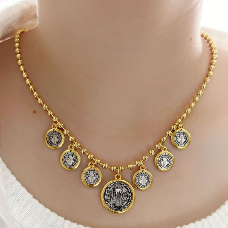 Fashion Gold Gold-plated Copper Medallion Necklace