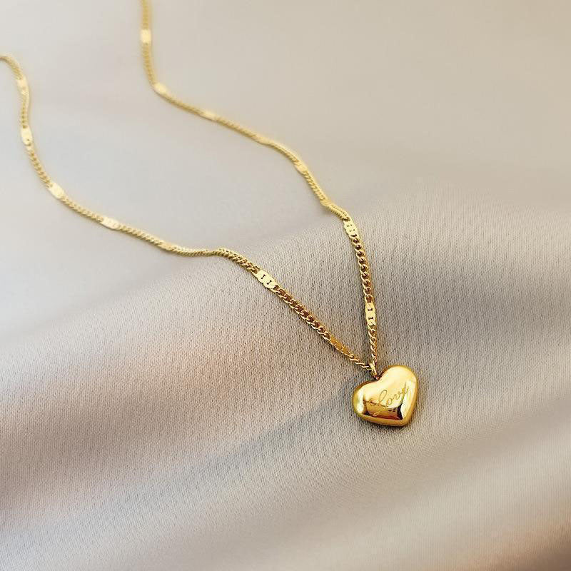 Fashion Gold Titanium Steel Heart Necklace