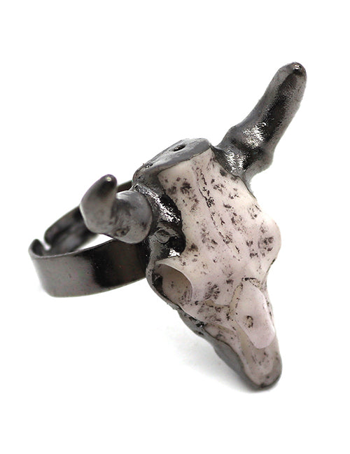 Fashion No. 1 (price For 2) Resin Bull Head Ring