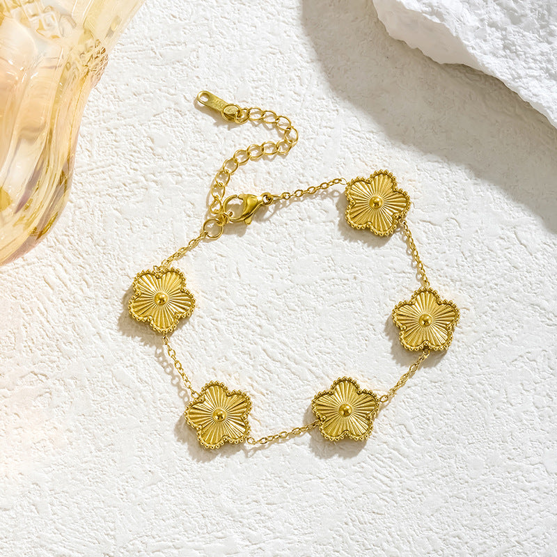 Five Leaf Flower Necklace Gold Titanium Steel Flower Necklace