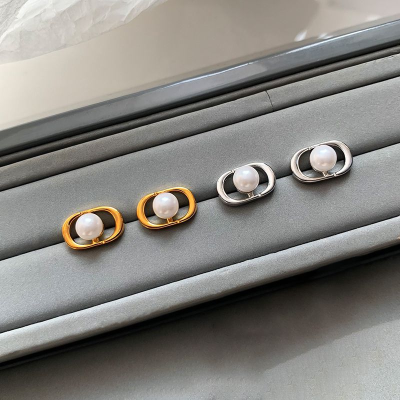 Gold Copper Pearl Earrings