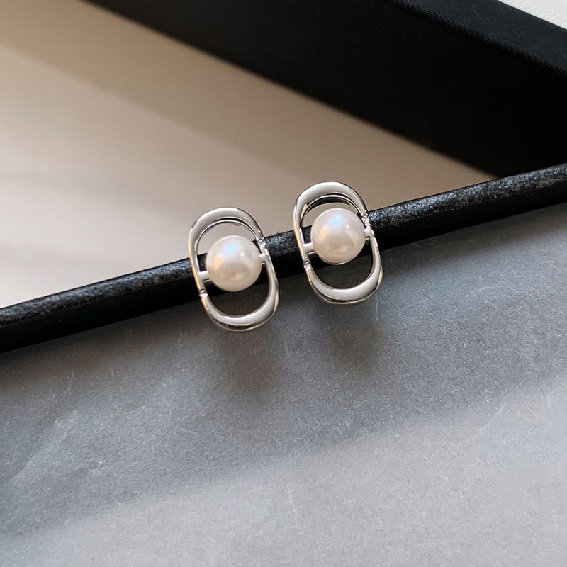 Gold Copper Pearl Earrings