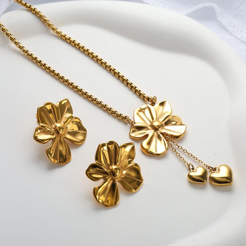Gold Flower Double Heart Pendant Necklace Stainless Steel Flower Double Heart Pendant Necklace