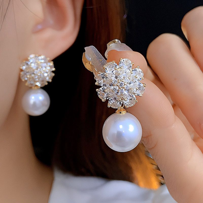 Gold (thickened Genuine Gold Plating) Copper Diamond-encrusted Flower And Pearl Earrings