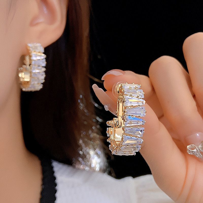 Gold (thickened Genuine Gold Plating) Oval Copper Earrings With Diamonds