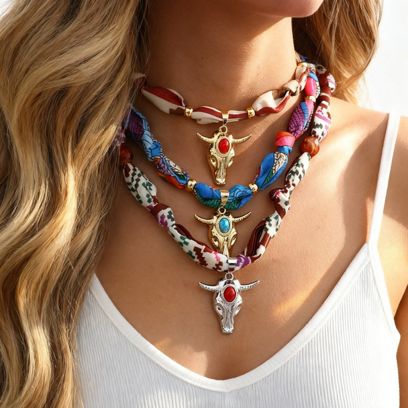 Gold-red Oval Turquoise Copper Bull Head Printed Fabric Necklace