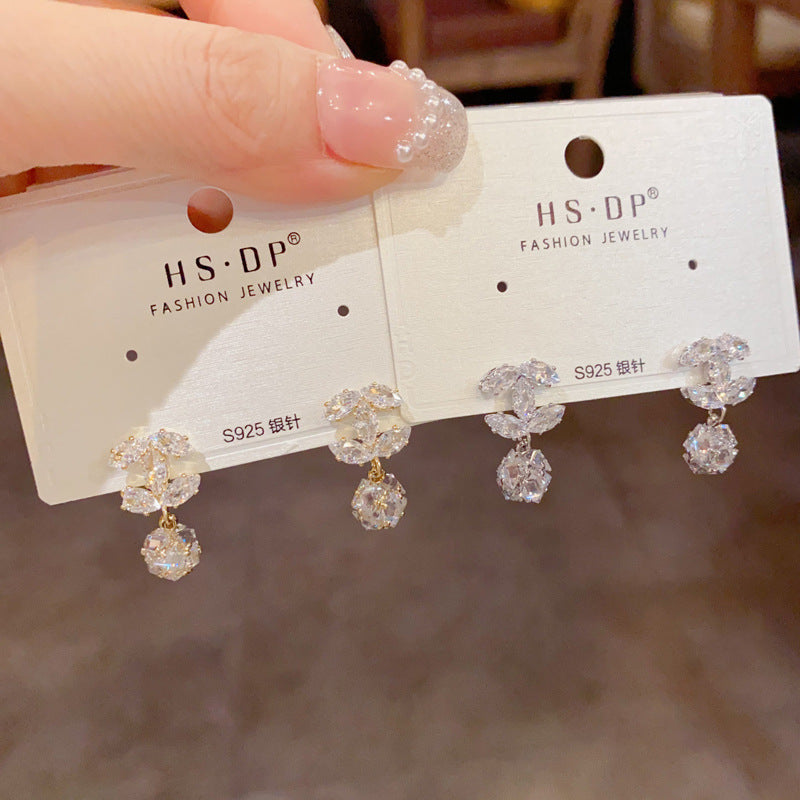 Gold-tone Zircon Chanel-style Cross-shaped Ball Earrings (thickened With Real Gold Plating) Copper Diamond-encrusted Irregular-shaped Earrings