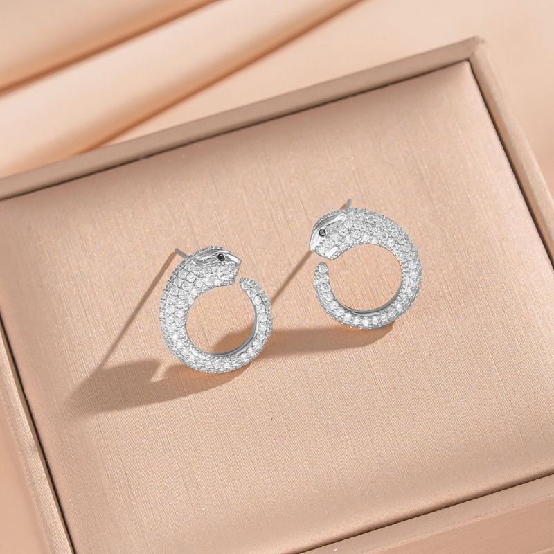 Golden Leopard Set Copper And Diamond-encrusted Leopard Earring And Necklace Set