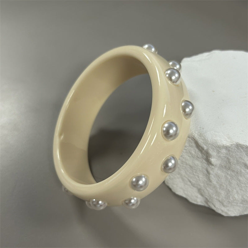 Green Double Row Resin Round Bracelet With Imitation Pearls