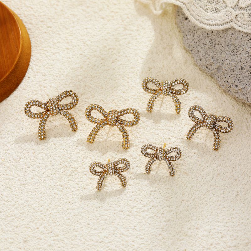 Medium Size 21*15 Copper Diamond-encrusted Bow Earrings