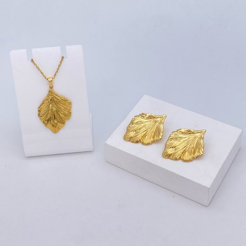 Ocean Series - 04 Titanium Steel Shell Necklace And Earring Set