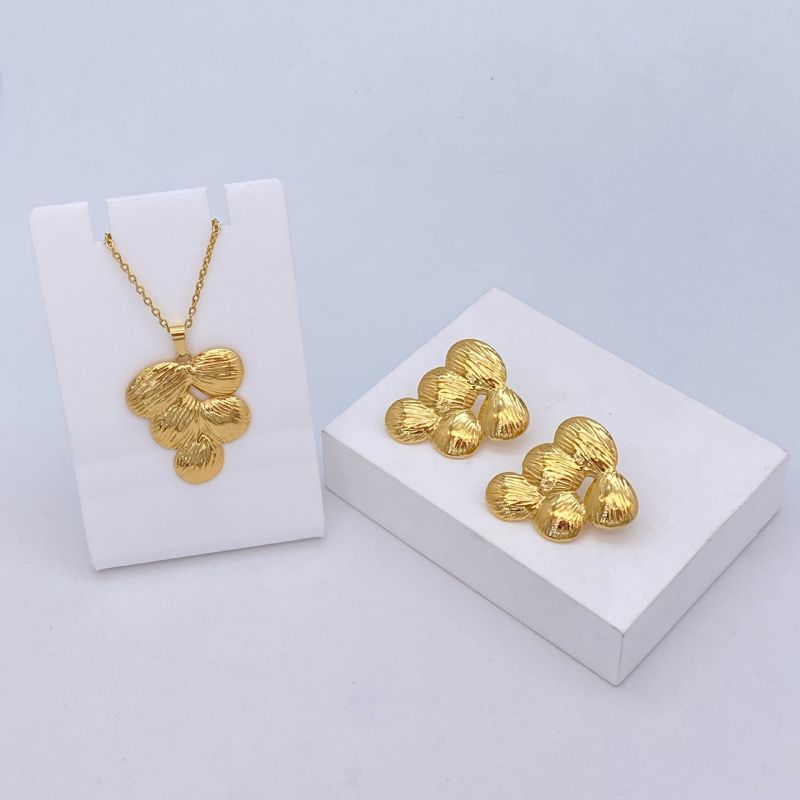 Ocean Series - 04 Titanium Steel Shell Necklace And Earring Set