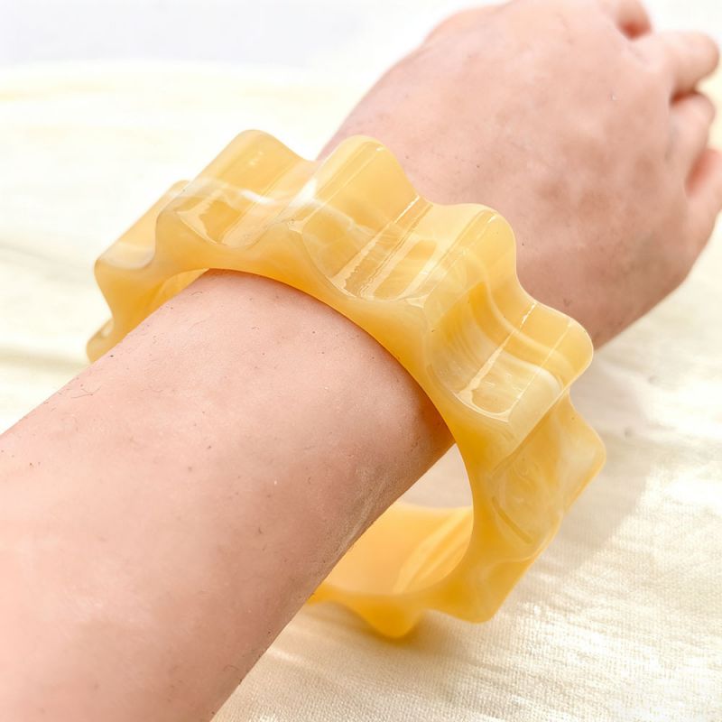 Red Irregular Acrylic Gear Bracelet