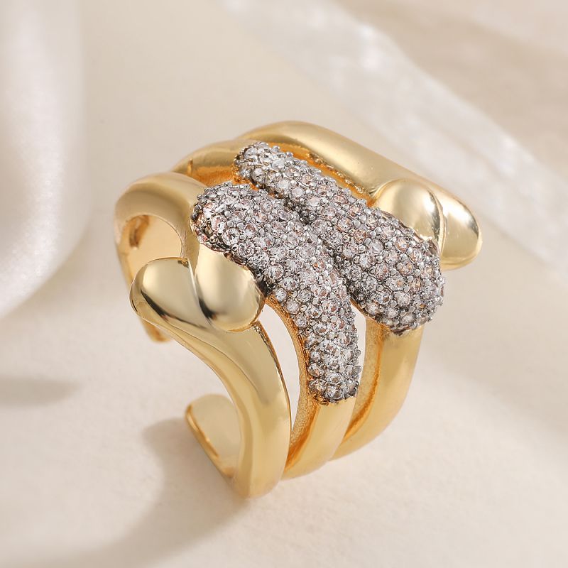 Ring #1 Copper Round Ring With Diamonds