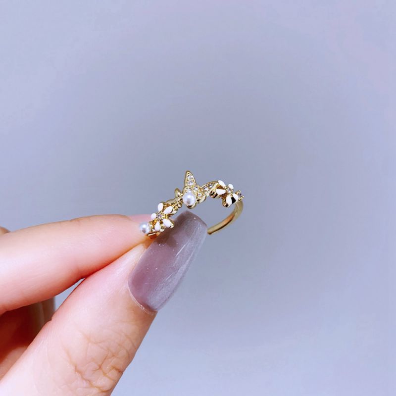 Silver Snake Ring Copper And Diamond-encrusted Snake Ring