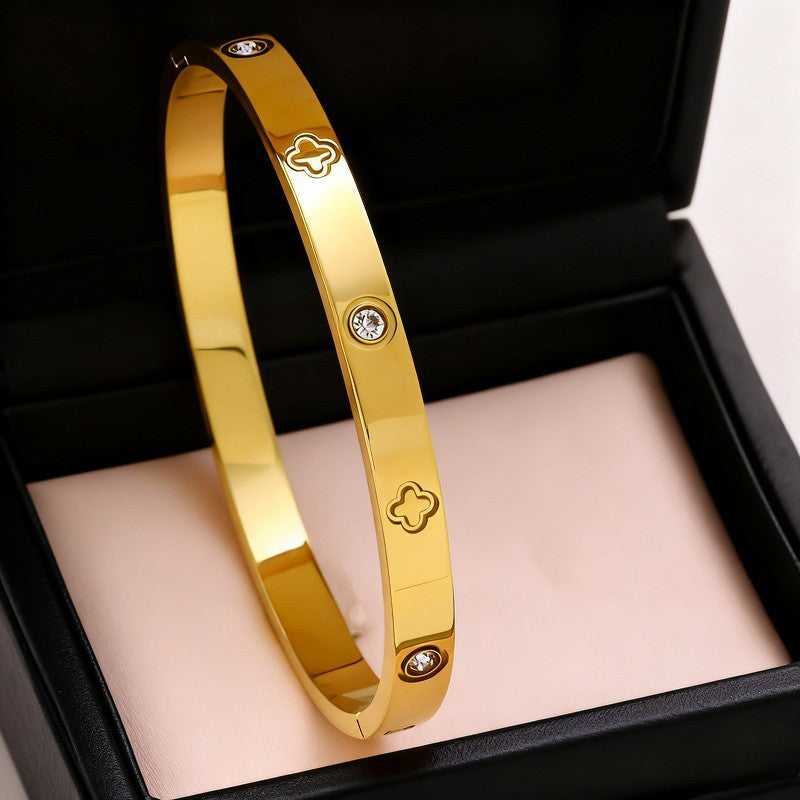 Silver Titanium Steel Diamond-encrusted Four-leaf Clover Bracelet