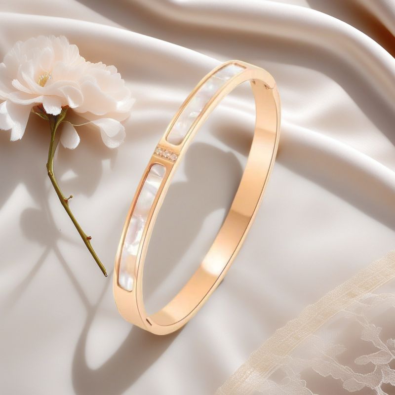 Silver Titanium Steel Diamond-encrusted Round Bracelet