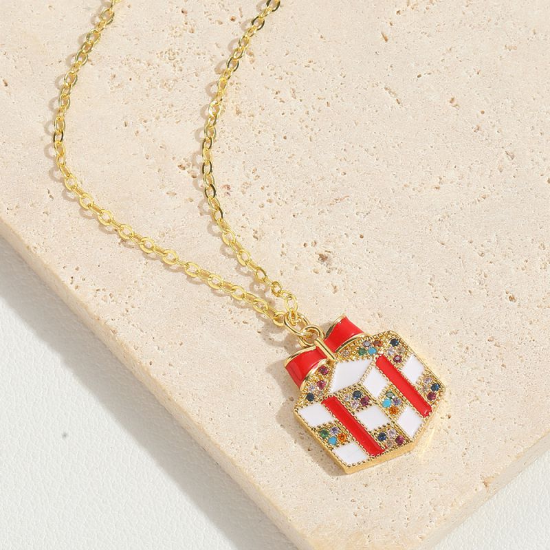 White Zirconium Snowflake Copper Diamond Pearl Snowflake Necklace