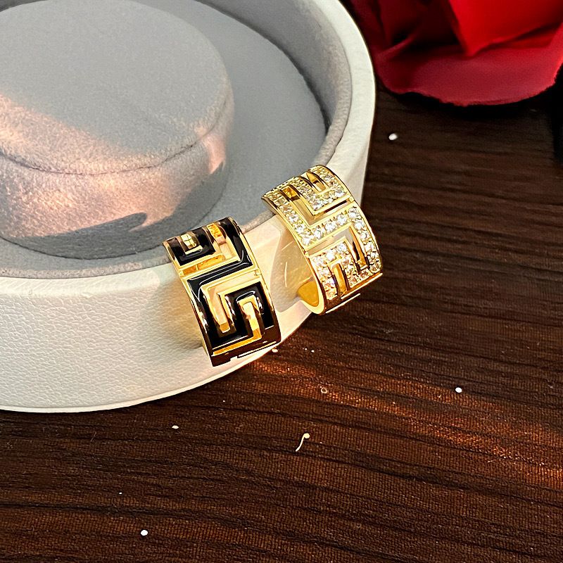 White (thickened Genuine Gold Plating) Irregular Copper Earrings